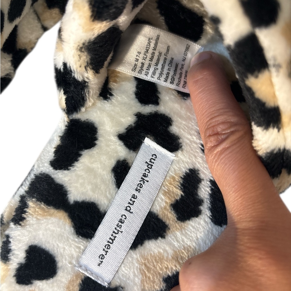 Cupcakes and Cashmere Leopard Slippers Size M 7-8 - Picture 4 of 5